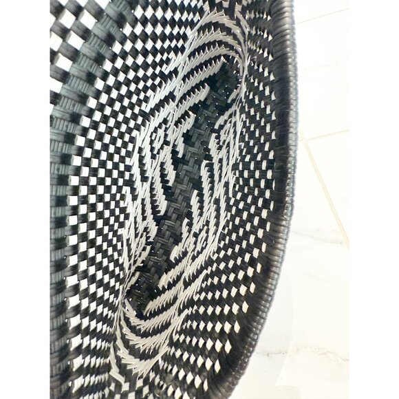 Woven Clutch Bag - Picture 6 of 7